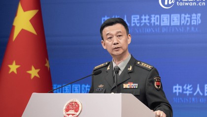 民进党当局这一举动严重误判形势！国防部正告：早晚要来收了你们！