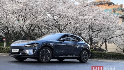 雷军有多努力，跟了他一天的保安说……