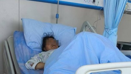 护士发错药致患者误服数日，医院：护士未认真执行医疗规范制度