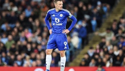 瓦尔迪周薪14万镑记者：由于莱斯特城降级，球员最高降薪50%