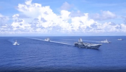 解放军双航母撼动美军，俄专家：一旦美日干预台湾，解放军将迎战