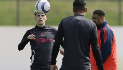 曼联天降“戴维平替”！18岁妖星25球惊艳，省下亿万引援费就靠他？