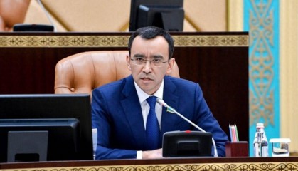 失事飞机曾遭袭？哈萨克斯坦官员：炒作行为