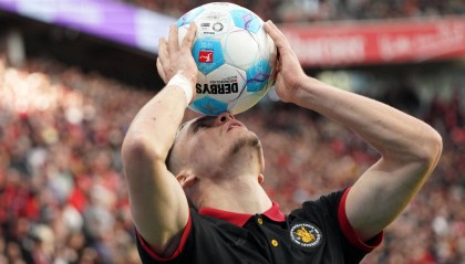 5000万镑！利物浦天才中场埃利奥特转会在即，德甲豪门疯抢