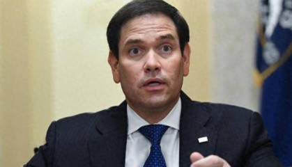 美国务卿点名中国学生：狠狠吊销签证！外交部反将一军，港澳抢人