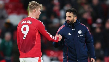 曼晚：滕哈格给曼联买下了15人 现在阿莫林要卖掉其中8个