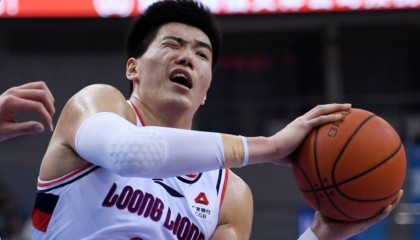 广州队：焦泊乔半月板损伤 在队医陪同下前往国家队