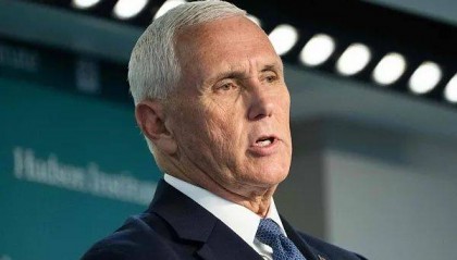 彭斯：公布爱泼斯坦案档案的时机已到