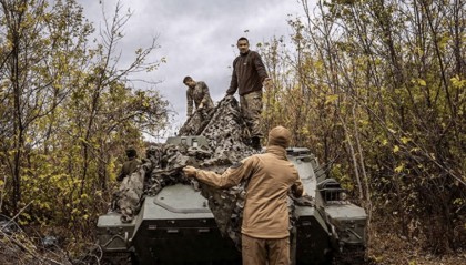 局势变天！前线出现10万逃兵，中方接到求救信号，11月有大事发生