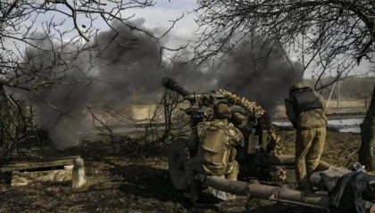 乌军14个旅打响库尔斯克大反攻，俄军迅速开炸，朝军被曝伤亡惨重