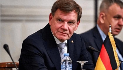 德外长访华推迟引争议！触中方核心利益，外交部戳破僵局，德国央行提 “最后报复手段”