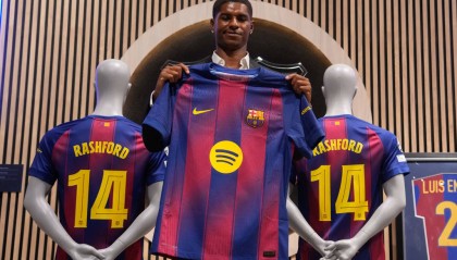 别了，巴萨！曝7500万攻击手迅速转投曼联！弗里克钦点截胡皇马猎物