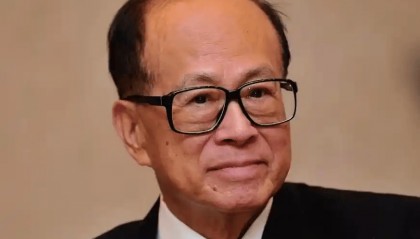 大陆话音刚落，港口收购悬念升级！李嘉诚之子赴陆，官方上硬菜