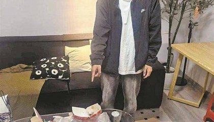 落魄男友一夜暴富？10万元现金竟是拉车门偷来的