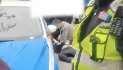 打表器5块乘客付3块，四川一的哥因乘客少付钱起争执“被气死”？公司：已赶往现场