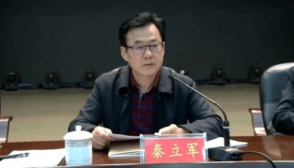 秦立军被查 曾因代言脐橙、带头到贫困户家中劳作引关注