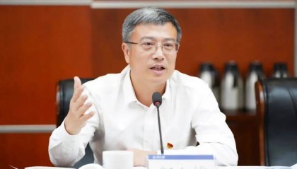 中央批准，邬小撑履新