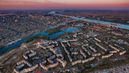 血拼一夜！俄军敢死队冲入赫尔松，远火大开杀戒，乌军机器人参战