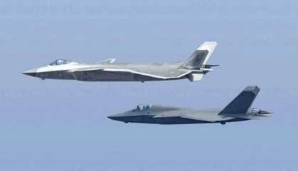 火力全开！解放军霹雳16空空导弹曝光，射程突破300公里，歼20能挂载6枚