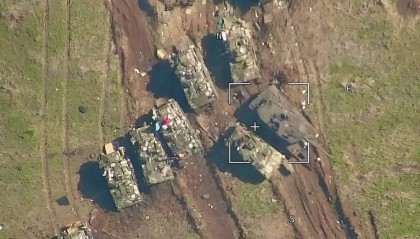 全歼美械装甲分队，俄全线突破，乌顿巴斯调援兵，西方雇佣兵涌入