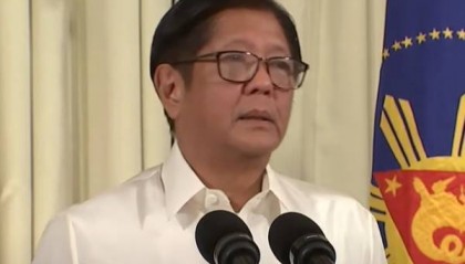 杜特尔特被包机送往海牙,菲总统马科斯首次发声