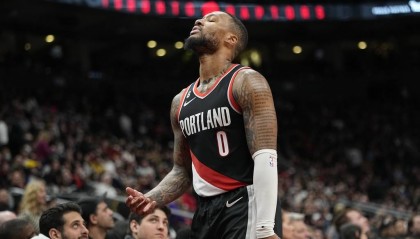 落叶归根！利拉德3年4200万美元重返开拓者