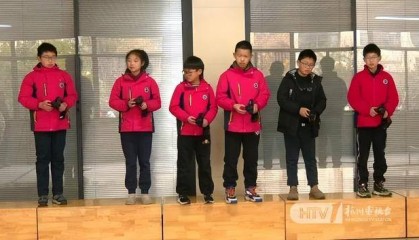 厉害了！杭州10岁“小孩姐”拿下首位女冠军！“感觉很有面子……”