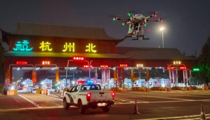 杭州一高速路段爆火出圈！司机：像到了未来世界