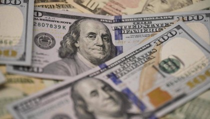 中国再抛百亿美元，美财长警告：钱袋子快空了，美债只能撑到8月