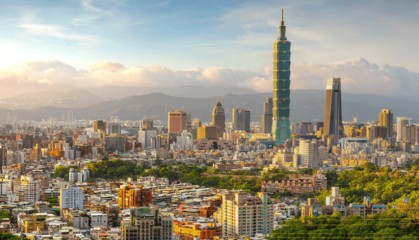 罕见！岛内一架专机抵达南京，大陆送出11个字，统一大结局要来？ ​