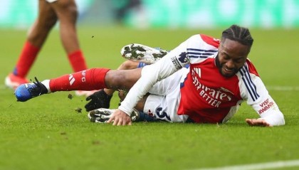 冒充职业球员？30岁斯特林周薪15万镑，近19场仅1助攻amp;今夏回蓝军