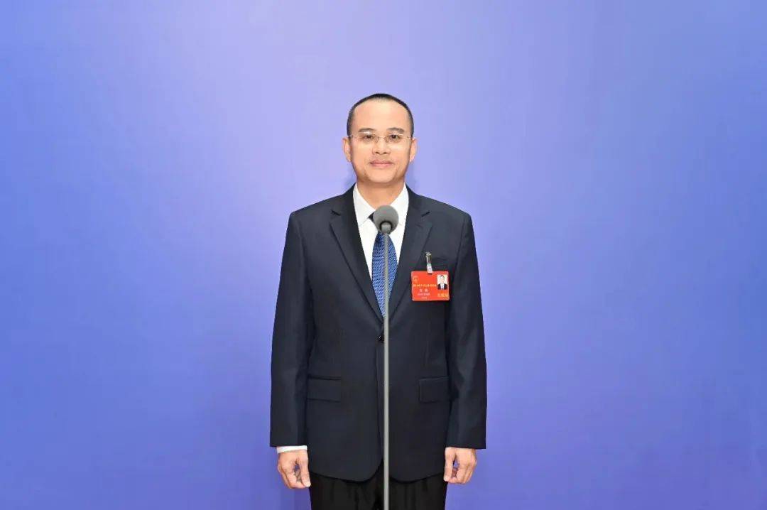 担任区长仅2个月，覃俊落马！