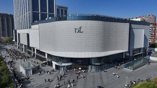 胖东来，为何急了？