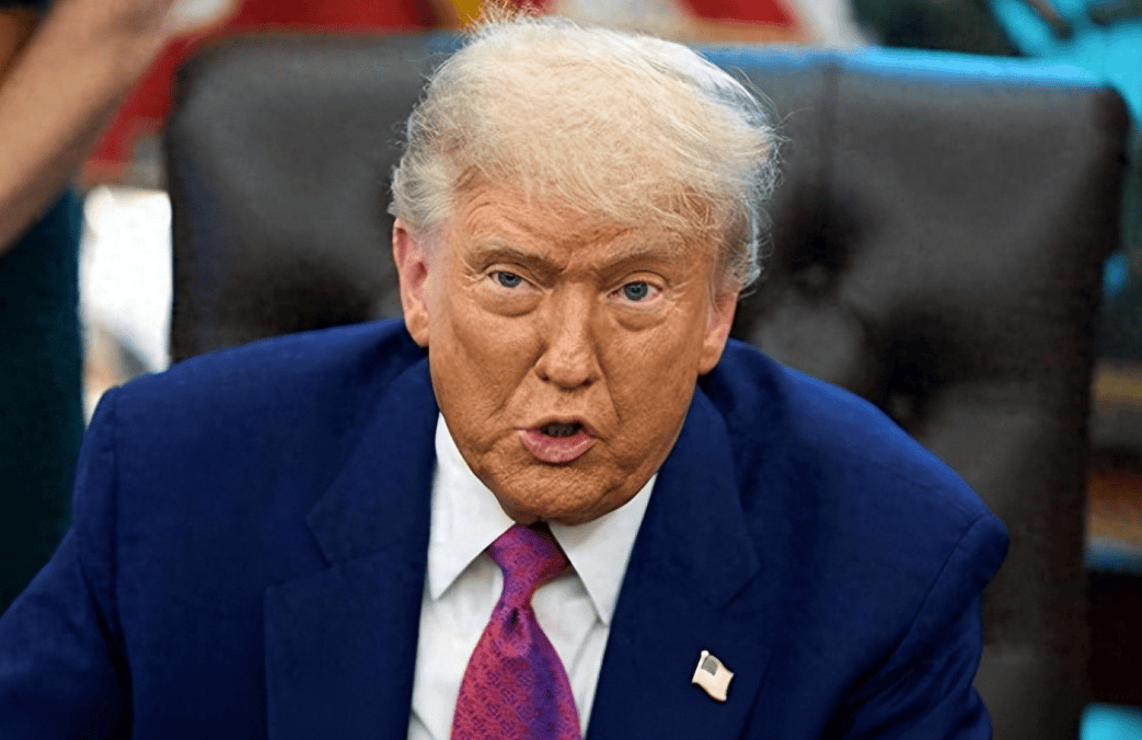 特朗普刚露出开战信号,阅兵就公布重要内容:中国新空基重器亮相