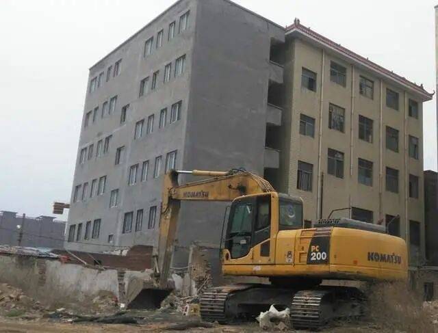 男子获赔1300万拆迁款被控告敲诈勒索，终审无罪获38万赔偿，本人：坚决追究责任