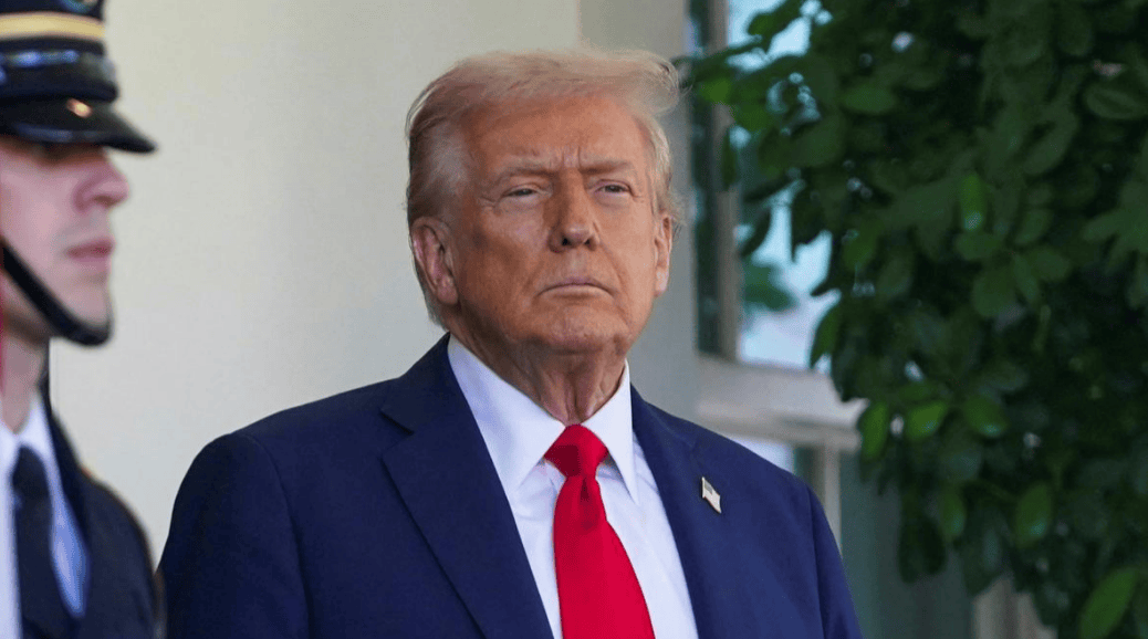 中国对等反制收到成效，首艘美国船只停靠宁波港，缴付近500万港务费