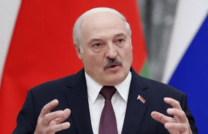 警告前所未有！微妙关头，卢卡申科一席话，把泽连斯基说醒了，乌克兰硬撑下去可能国破家亡