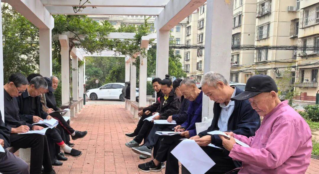 又是一年重阳日，情暖金秋映晚晴